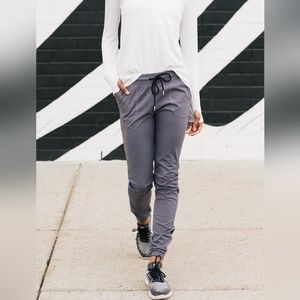 Zyia unwind joggers